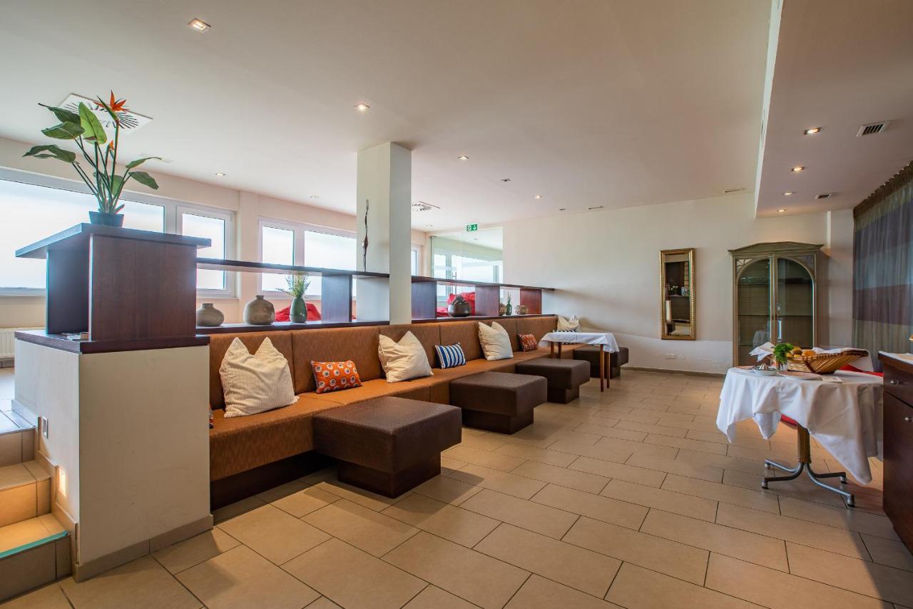 Hotel Parks Velden am Woerthersee Exterior photo