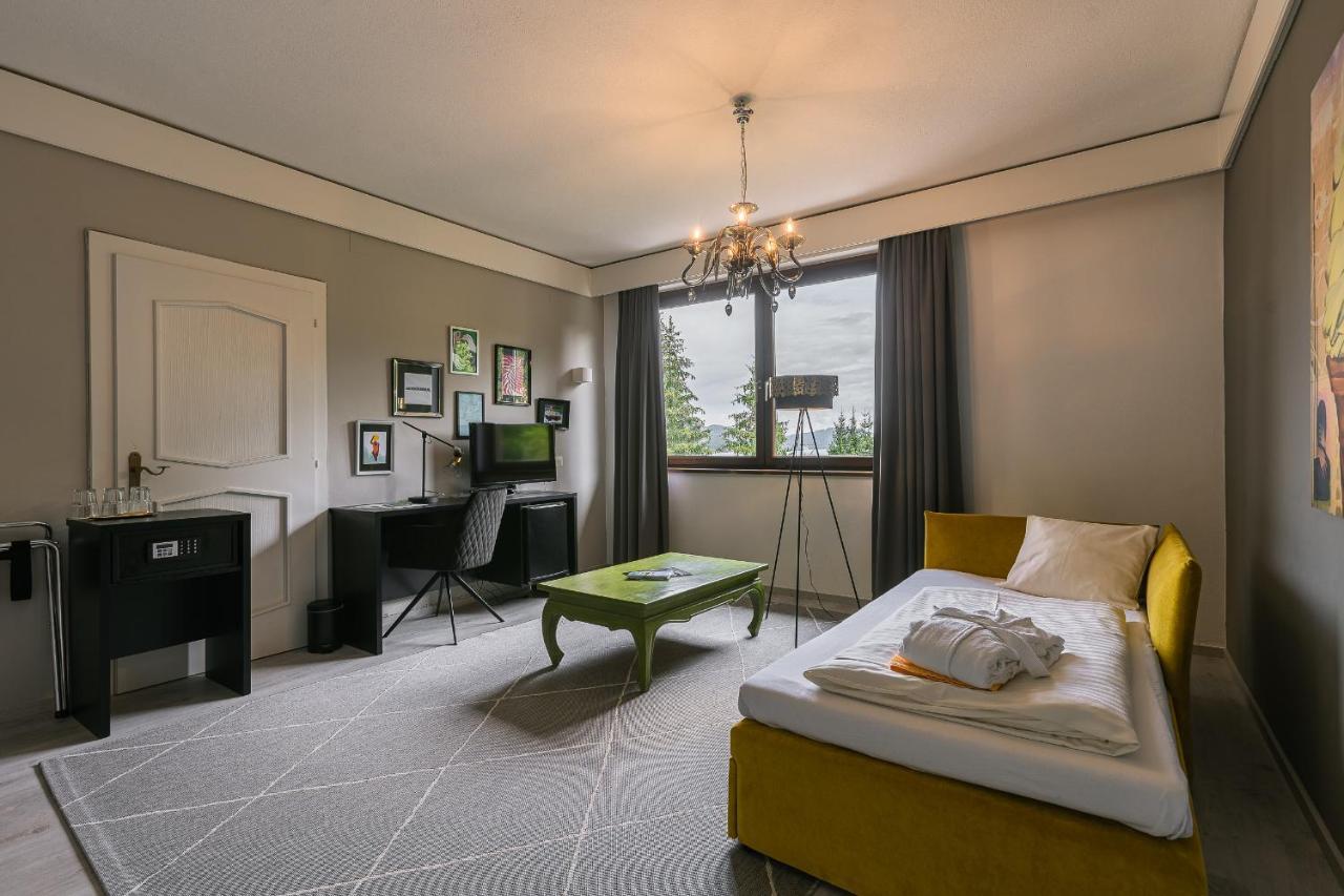 Hotel Parks Velden am Woerthersee Exterior photo